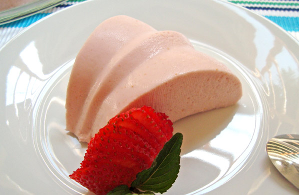 GELATINA DE QUESO CON FRESA